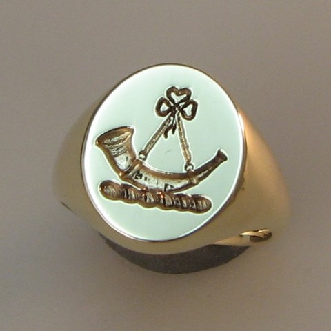 hunting horn crest engraved signet ring