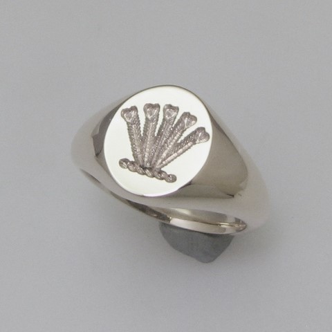 Five feathers crest seal engraved sterling silver 925 signet ring