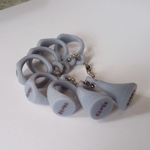 Assorted head size plastic signet ring samples